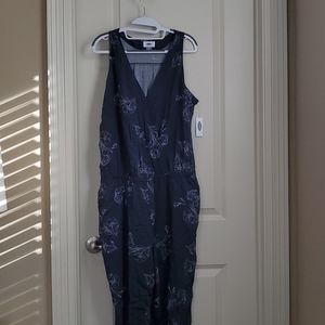 NWT Old Navy Jumsuit. Sleeveless